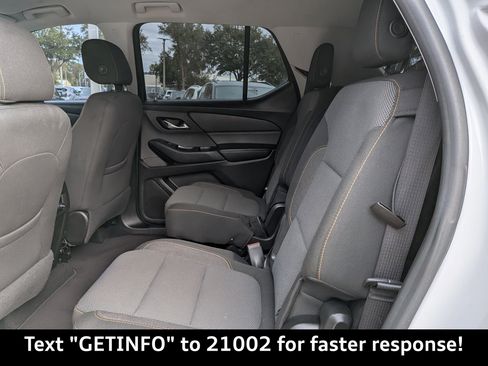 Used 2018 Chevrolet Traverse LT image 16