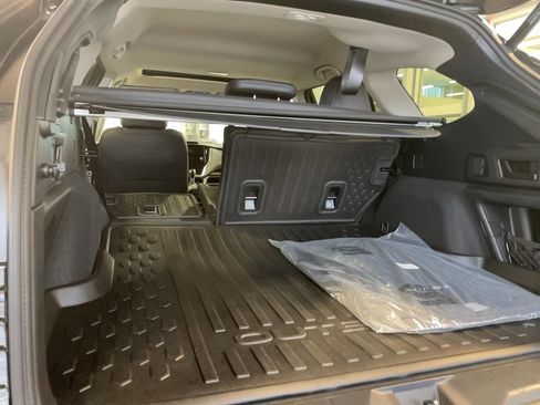 Used 2025 Subaru Outback Limited image 27