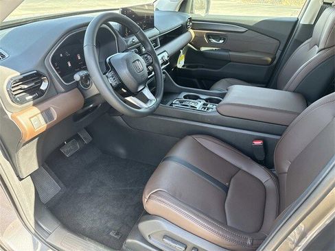New 2026 Honda Pilot Touring image 14