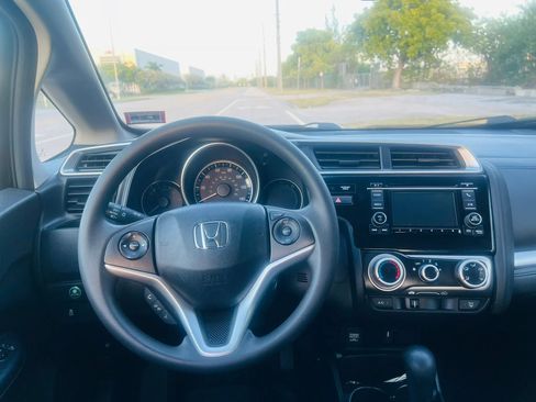 Used 2019 Honda Fit LX image 11