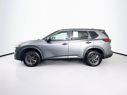 Used 2024 Nissan Rogue S AWD/4WD image 4