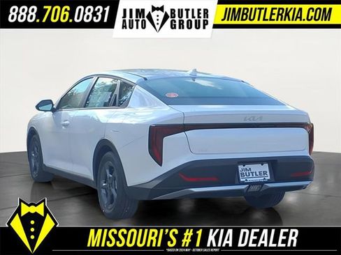 New 2025 Kia K4 LXS image 4