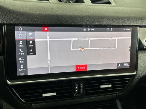 Used 2021 Porsche Cayenne Base image 19