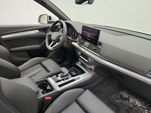 Used 2023 Audi Q5 2.0T Premium Plus w/ Premium Plus Package AWD/4WD image 18