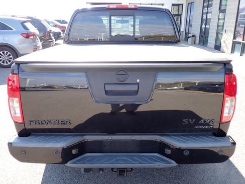 Used 2020 Nissan Frontier SV w/ Midnight Edition Floor Mats image 4