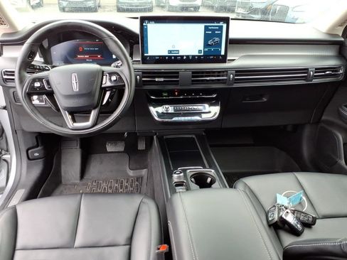 Used 2024 Lincoln Corsair AWD w/ Equipment Group 101A image 12