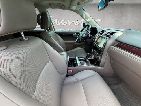 Used 2019 Lexus GX 460 Premium AWD/4WD image 30