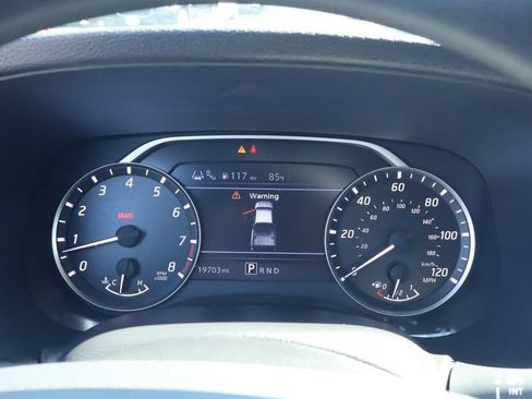 Used 2023 Nissan Frontier SV w/ Midnight Edition Package RWD image 20