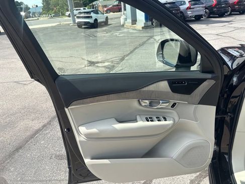 Certified 2024 Volvo XC90 T8 Ultimate w/ Protection Package Premier AWD/4WD image 13