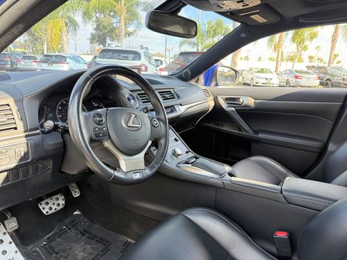 Used 2016 Lexus CT 200h 5dr Hybrid w/ Navigation Package image 13