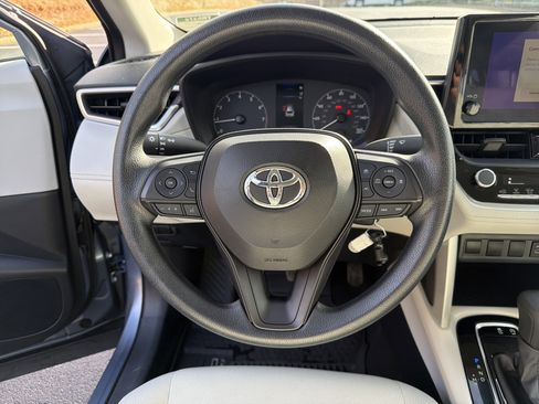 Certified 2024 Toyota Corolla Cross L image 13
