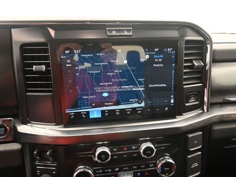 New 2026 Ford F250 Lariat w/ Black Appearance Package image 4