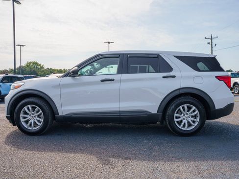 Used 2021 Ford Explorer 2WD image 3