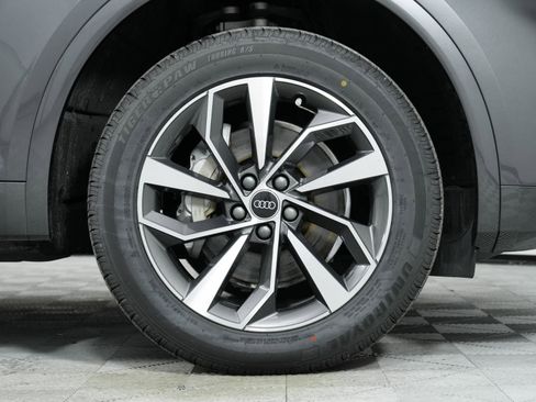 Certified 2023 Audi Q5 2.0T Premium Plus w/ Premium Plus Package image 9