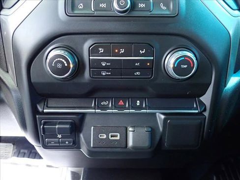 Used 2022 Chevrolet Silverado 2500 W/T w/ WT Convenience Package AWD/4WD image 15