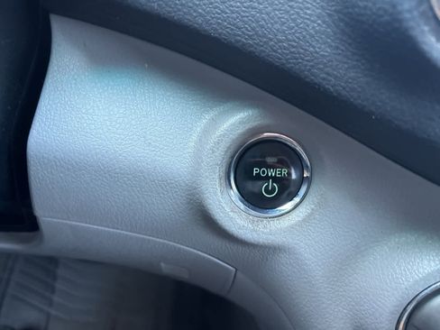 Used 2010 Toyota Highlander Limited image 21