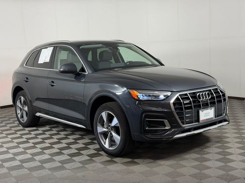 Used 2023 Audi Q5 2.0T Premium Plus w/ Premium Plus Package AWD/4WD image 7