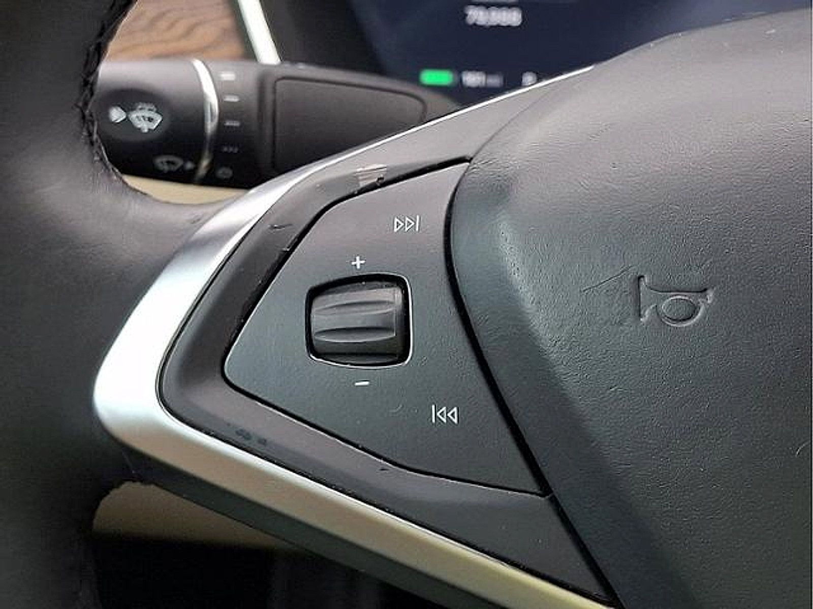 Used 2016 Tesla Model S RWD image 21