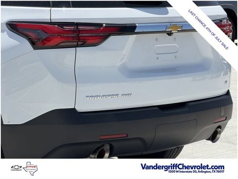 Certified 2023 Chevrolet Traverse LT w/ LPO, Cargo Package AWD/4WD image 6