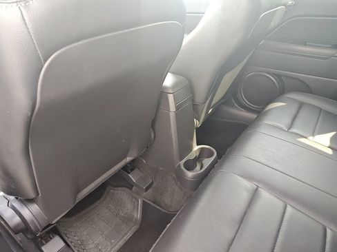 Used 2017 Jeep Patriot High Altitude AWD/4WD image 28