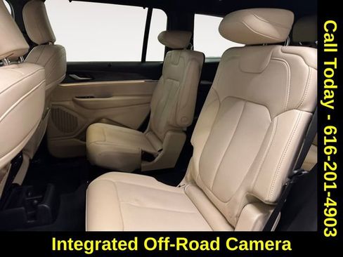 Used 2024 Jeep Grand Cherokee L Limited w/ Luxury Tech Group II image 21