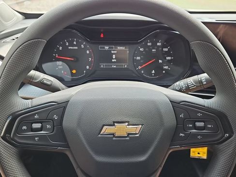 New 2026 Chevrolet Trax LS w/ LS Convenience Package FWD image 12