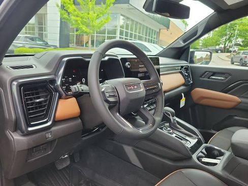 New 2026 GMC Canyon AT4 AWD/4WD image 13