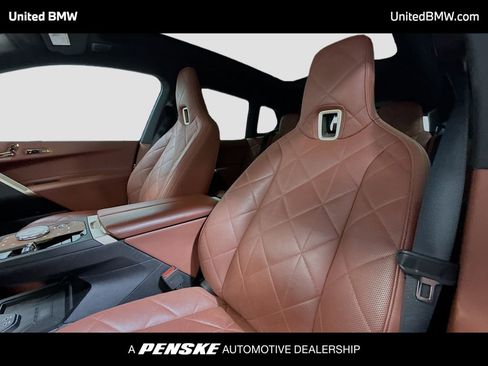 Used 2024 BMW iX xDrive50 w/ Premium Package AWD/4WD image 5