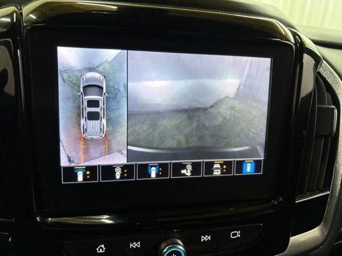 Used 2023 Chevrolet Traverse RS AWD/4WD image 49