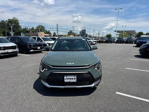 New 2026 Kia Niro EX w/ EX Premium Package FWD image 3