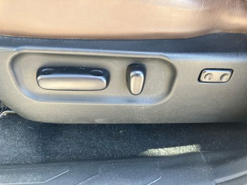 Certified 2020 Toyota Tacoma Limited image 11