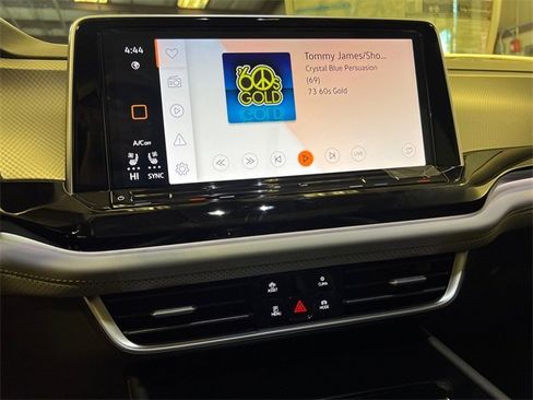 New 2026 Volkswagen Atlas Peak Edition image 17