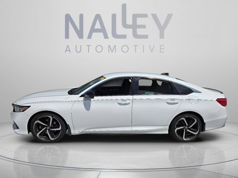 Used 2022 Honda Accord Sport image 2