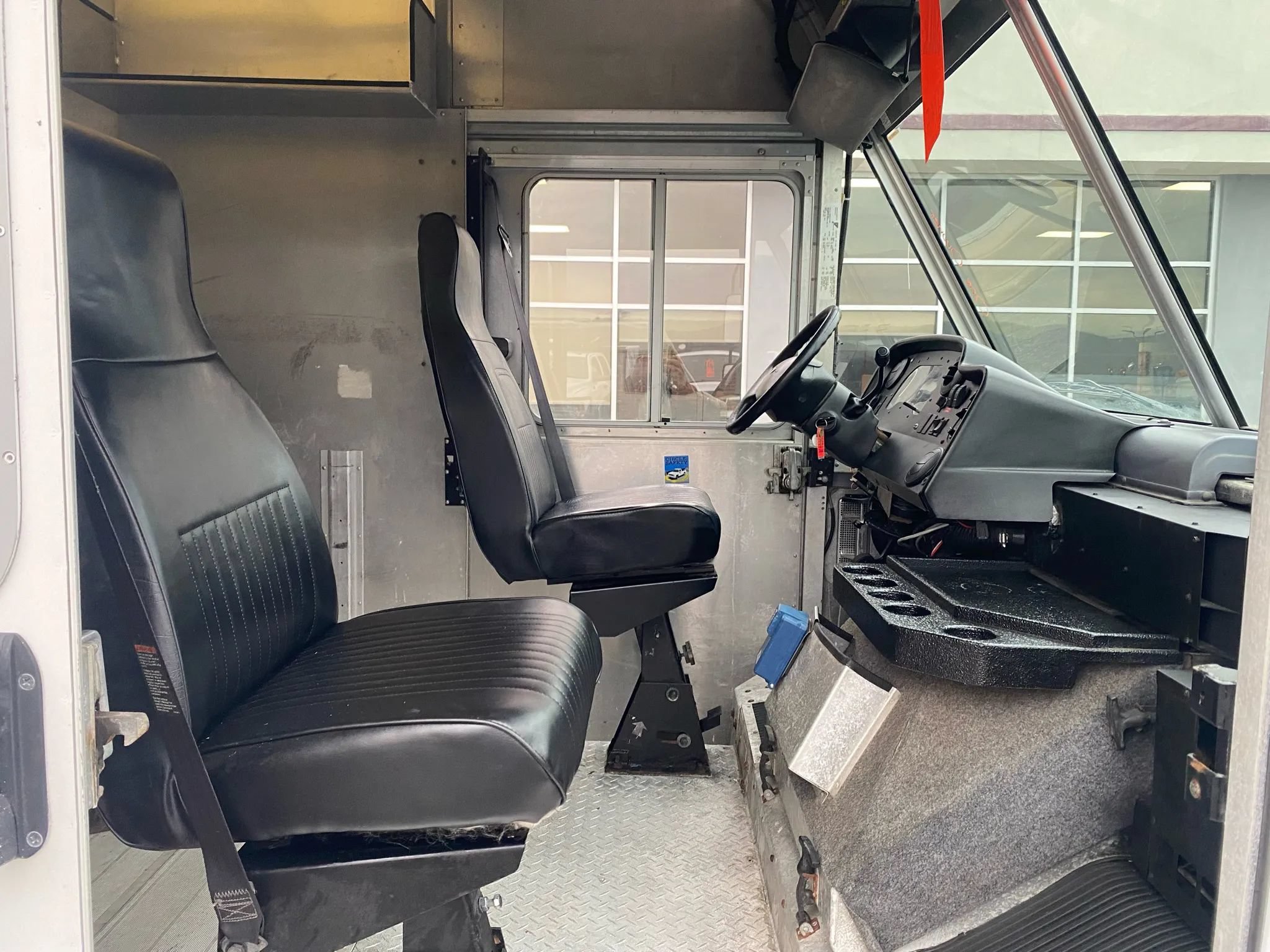 Used 2013 Ford E-350 and Econoline 350 Super Duty w/ Air Conditioning Prep Pkg RWD image 16