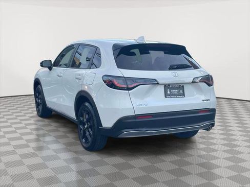 Used 2023 Honda HR-V Sport image 7