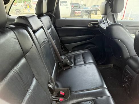 Used 2014 Jeep Grand Cherokee Limited w/ Trailer Tow Group IV AWD/4WD image 5