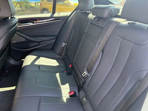 Used 2022 BMW 530i xDrive w/ Premium Package AWD/4WD image 14