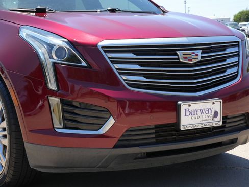 Used 2018 Cadillac XT5 Luxury w/ Driver Awareness Package FWD image 27