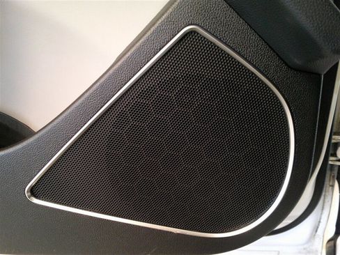 Used 2015 Buick Verano Base image 31