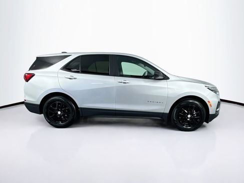 Used 2022 Chevrolet Equinox LS w/ LS Convenience Package FWD image 11