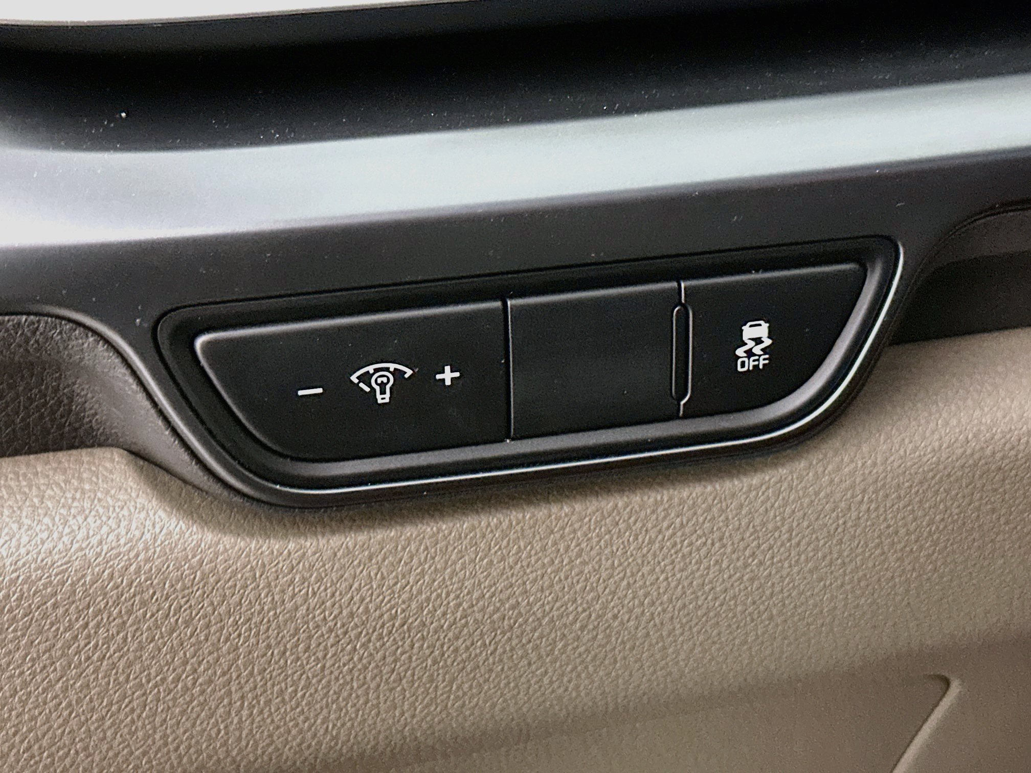 Used 2026 Kia Carnival FWD image 17