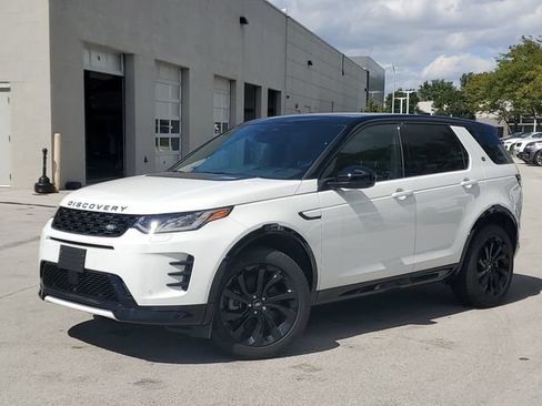 Certified 2025 Land Rover Discovery Sport Dynamic SE AWD/4WD image 36