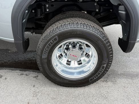 New 2026 GMC Sierra 3500 Pro AWD/4WD image 10