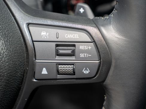 Used 2025 Honda Accord Sport image 31