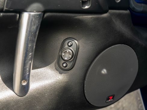 Used 2005 Dodge Viper SRT-10 RWD image 16