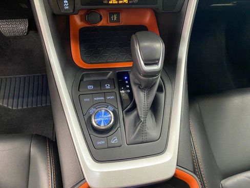 Used 2024 Toyota RAV4 Adventure image 9