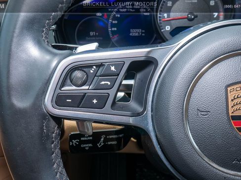Used 2019 Porsche Panamera RWD image 29