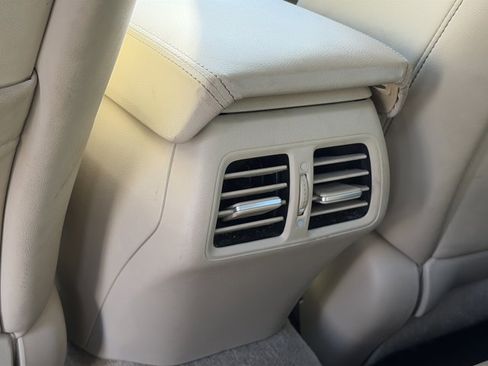 Used 2013 Acura TSX Sedan image 13