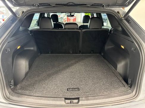 Used 2020 Volkswagen Atlas Cross Sport SE AWD/4WD image 11