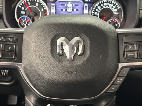Used 2022 RAM 2500 Laramie AWD/4WD image 14